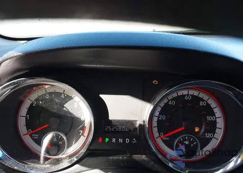 2012 Dodge Grand Caravan Sxt z USA, uszkodzony, nr VIN 2C4RDGCG4CR280528